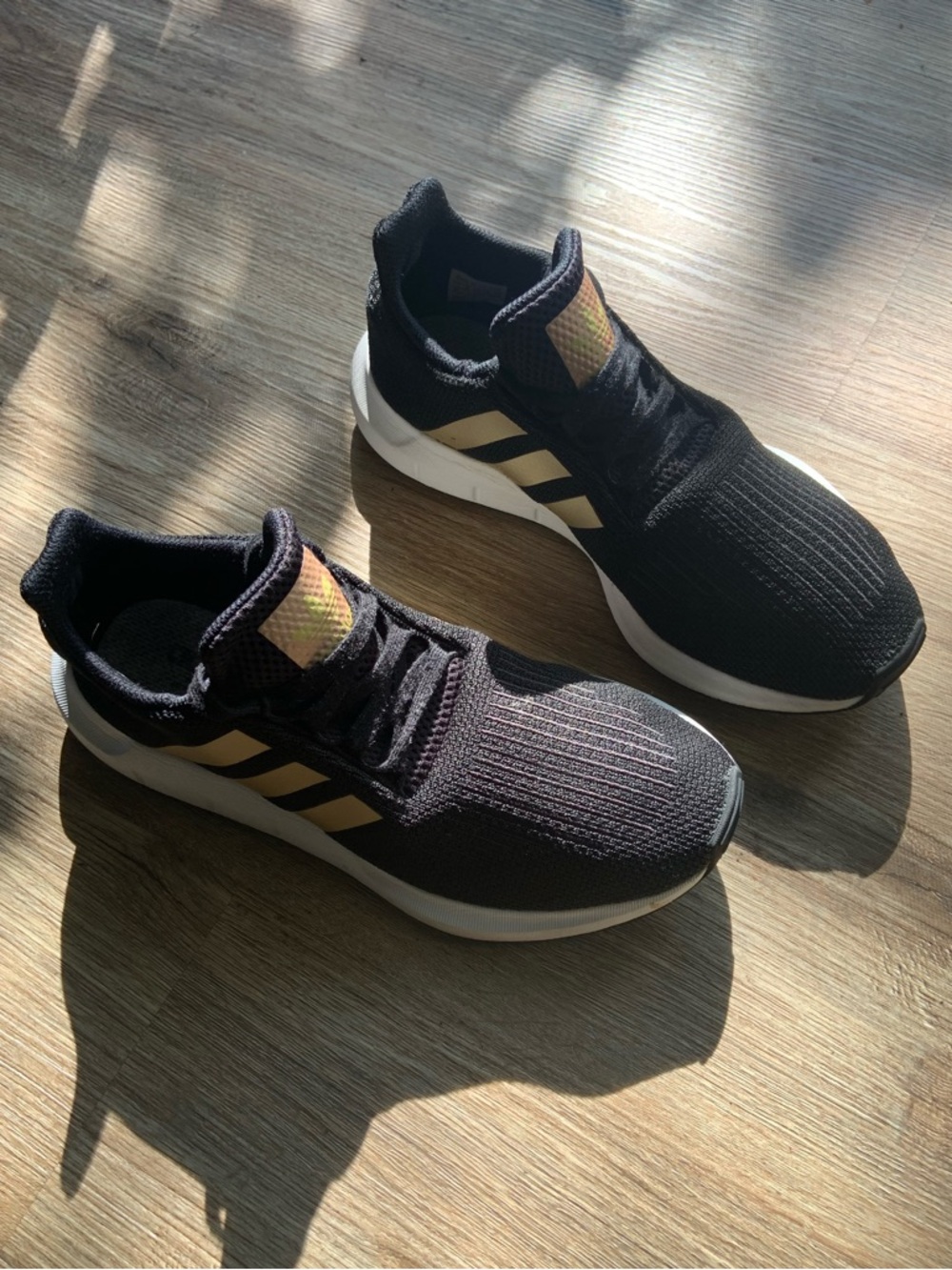 Adidas Swift Run Women’s Sneakers | Size 9 | Black & Metallic Gold